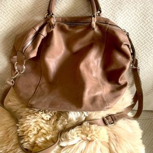 Gorgeous Italian leather bag with detachable strap